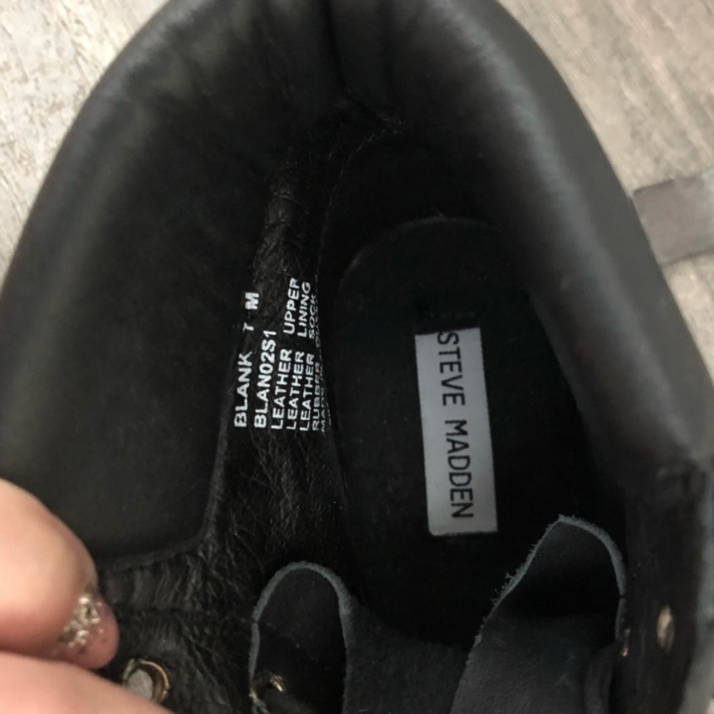 STEVE MADDEN Black Leather Combat/Work Boot with Laces | Size 7 - Picture 3 of 7